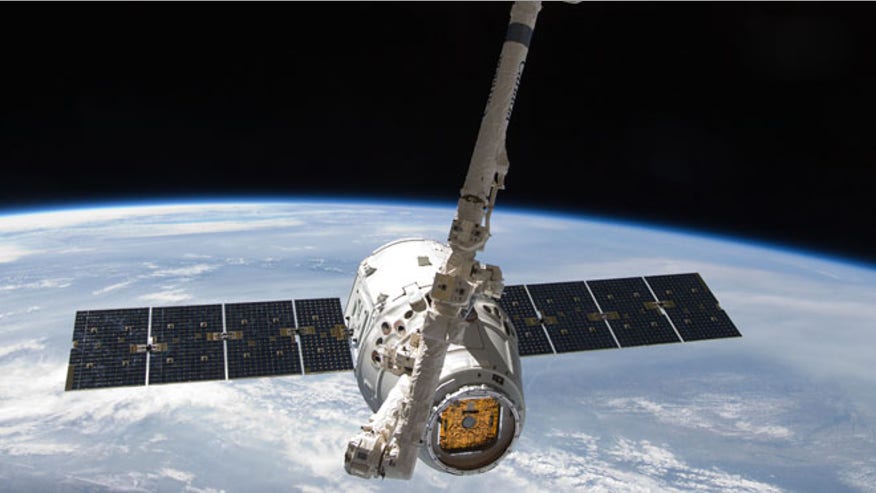 Dragon Capsule at ISS May 2012.jpg